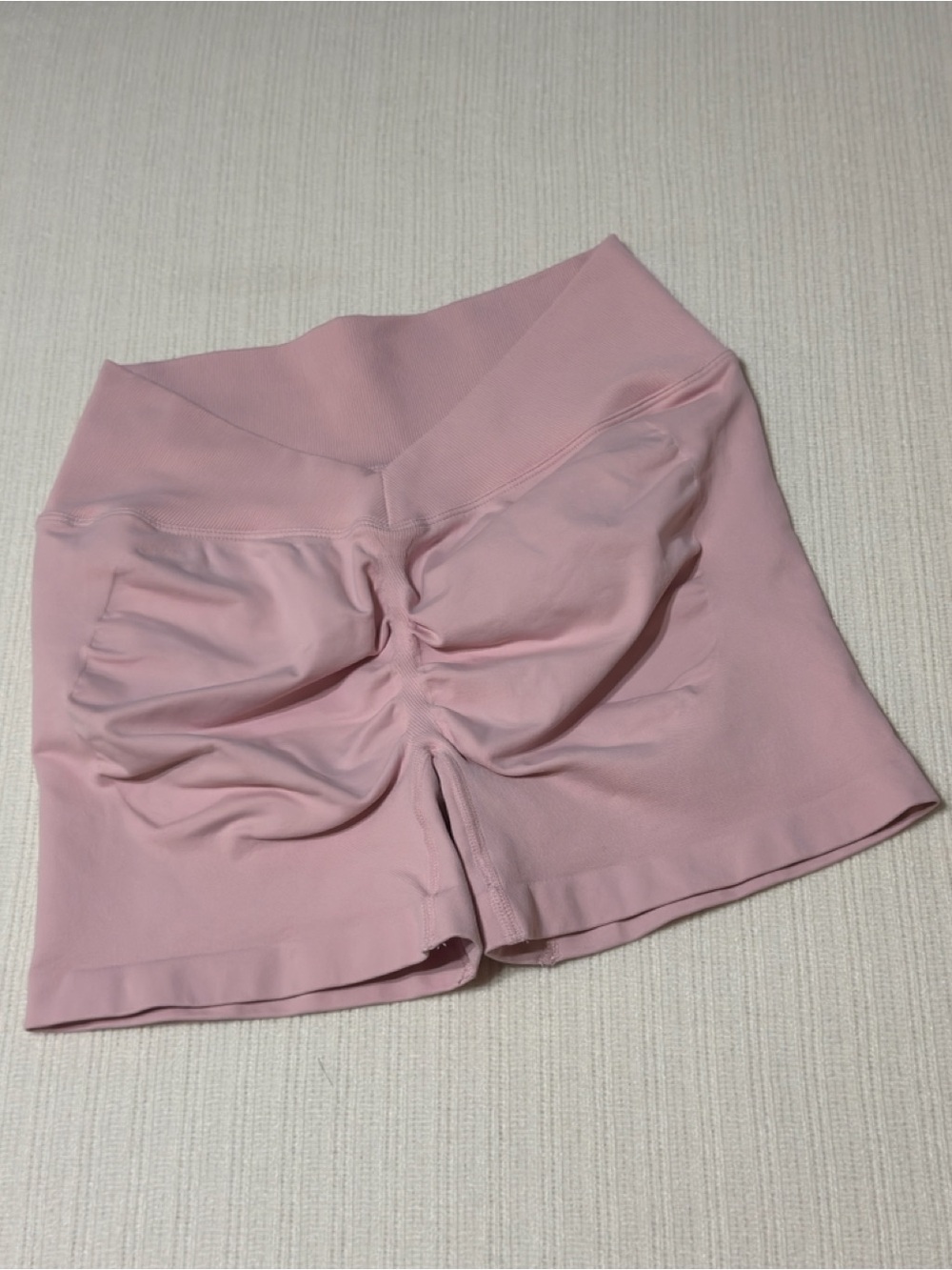 V-Back Scrunch Gym Short / Pink / Medium